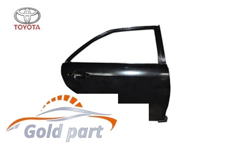 در عقب چپ تویوتا کمری