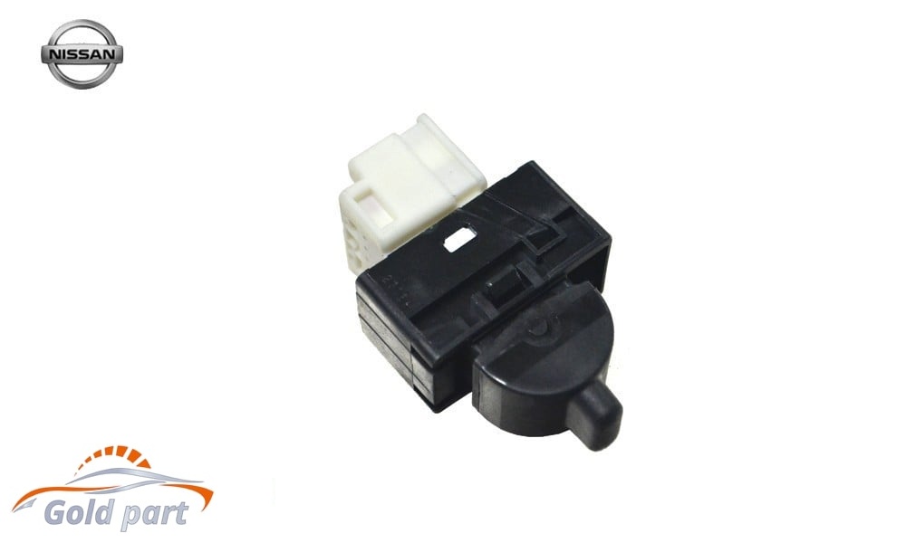 کلید شیشه بالابر عقب راست نیسان ماکسیما